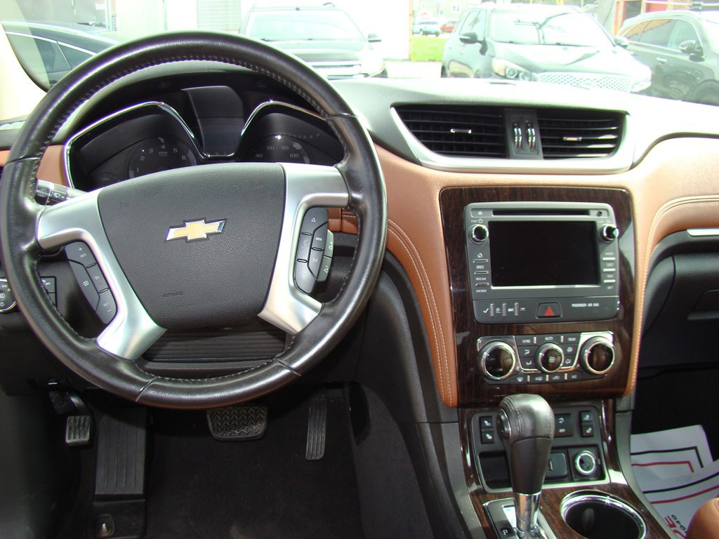 2017 Chevrolet Traverse Image 12