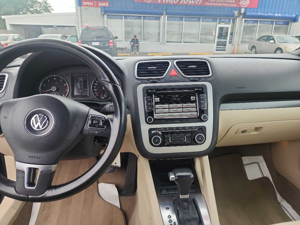 2010 Volkswagen Eos Image 13