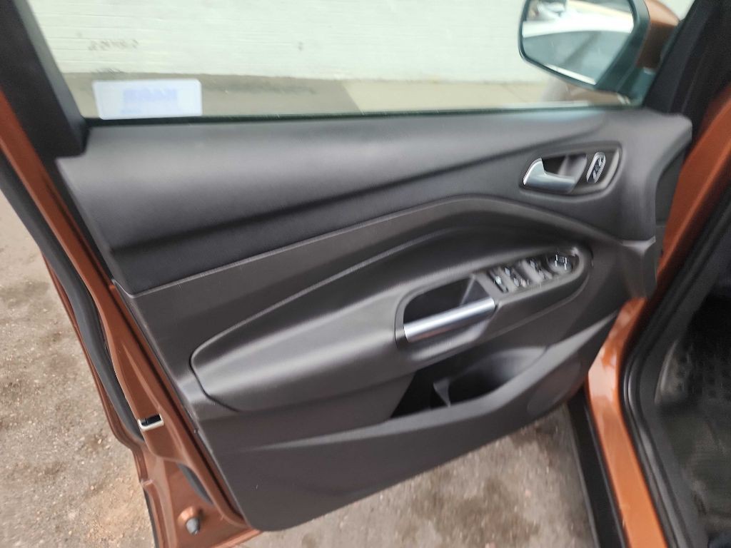 2017 Ford Escape Image 12
