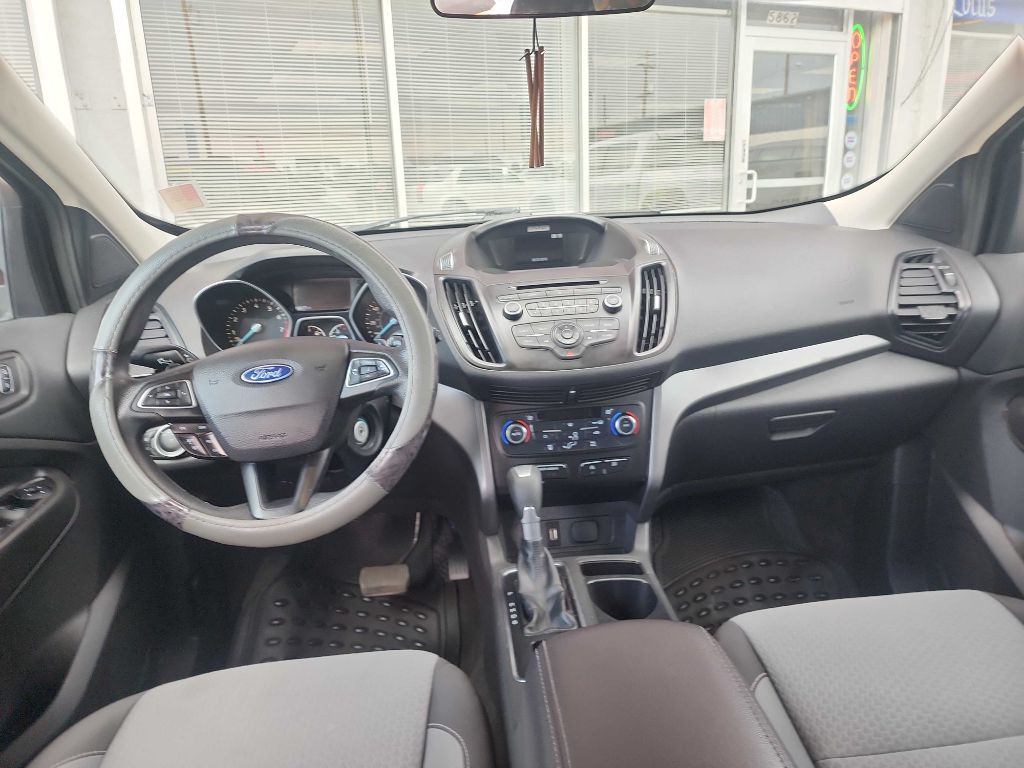 2017 Ford Escape Image 13