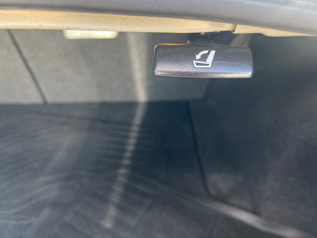 2010 Subaru Legacy Image 16