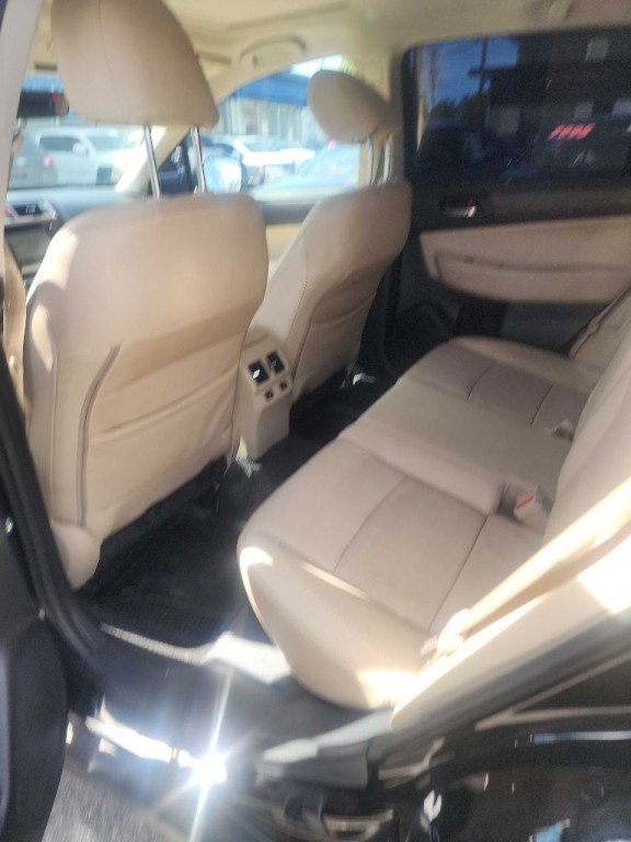 2017 Subaru Outback Image 16