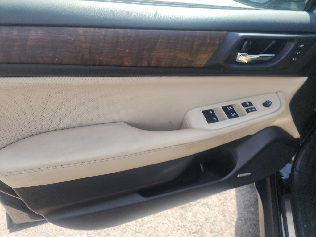 2017 Subaru Outback Image 17