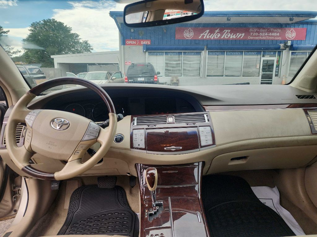 2008 Toyota Avalon Image 12