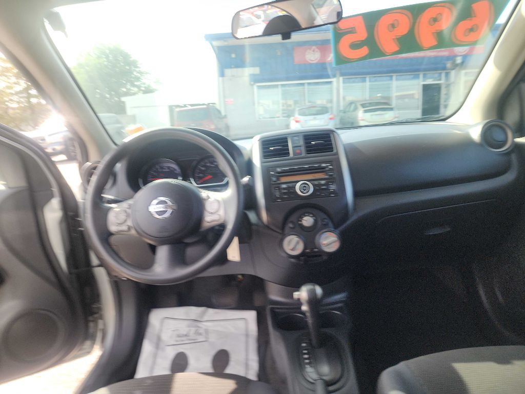 2012 Nissan Versa Image 15