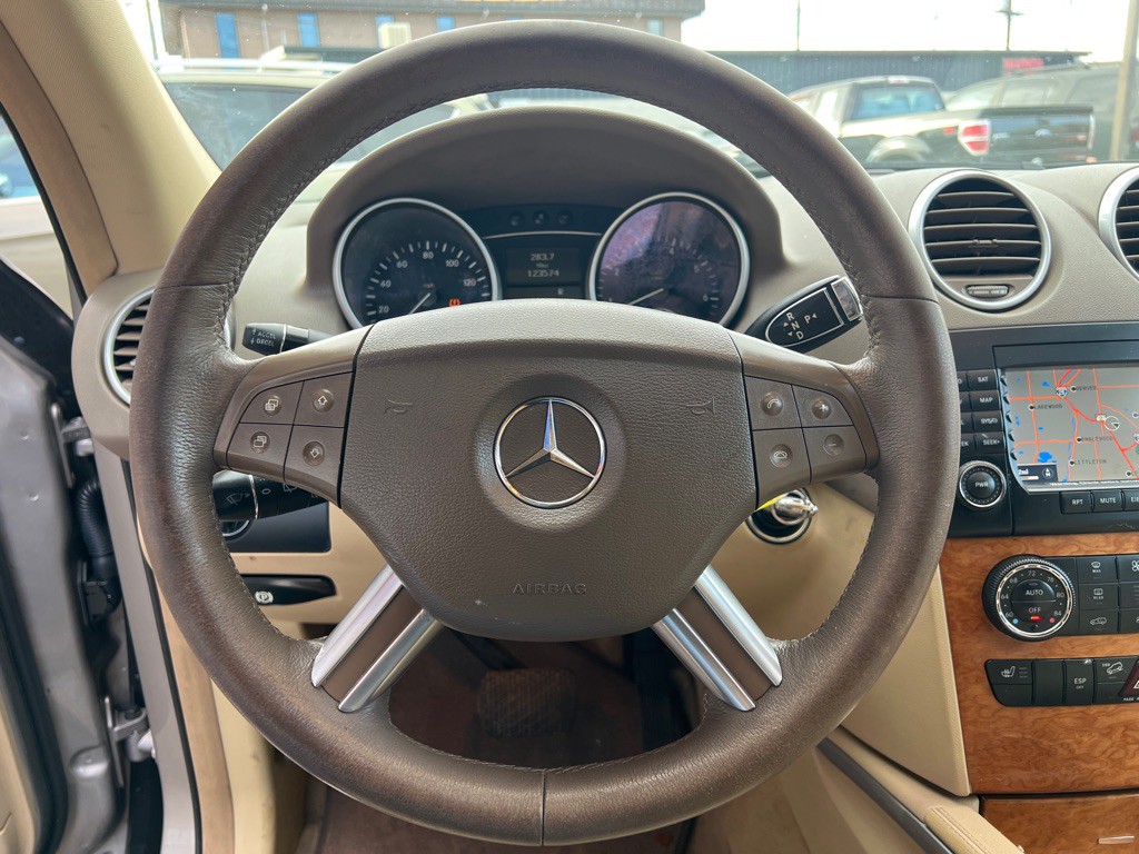 2008 Mercedes-Benz M-Class Image 12