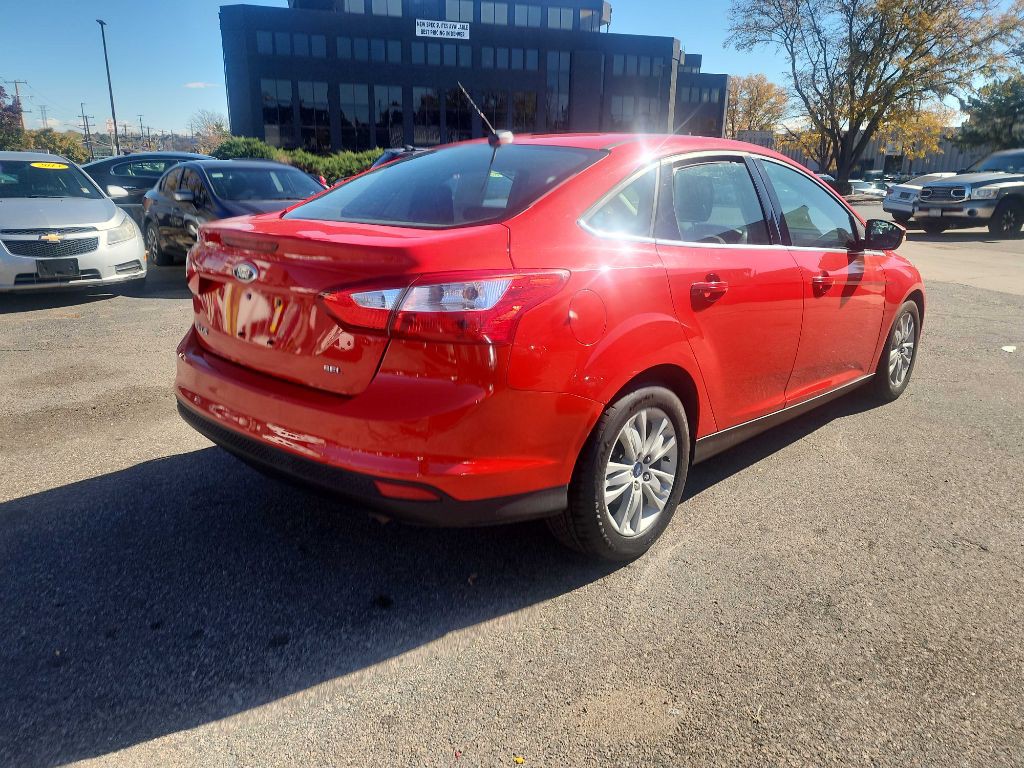 2012 Ford Focus Image 7