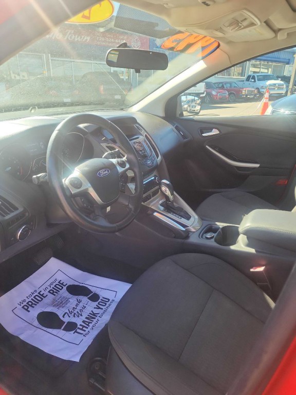 2012 Ford Focus Image 10