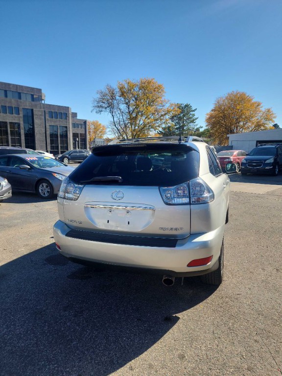 2005 Lexus RX Image 8