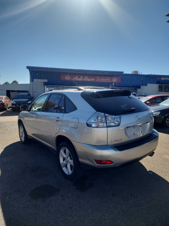 2005 Lexus RX Image 9