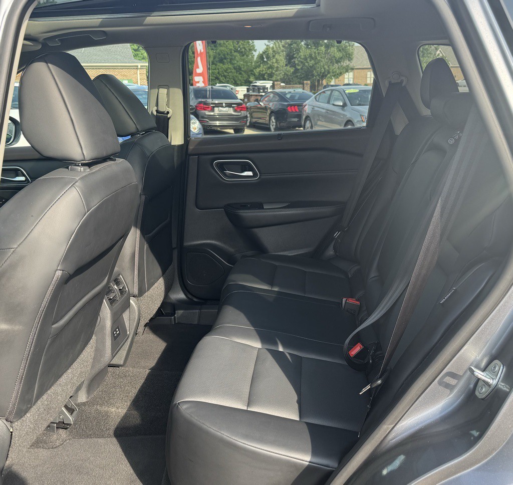 2021 Nissan Rogue Image 27