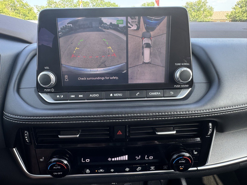 2021 Nissan Rogue Image 39