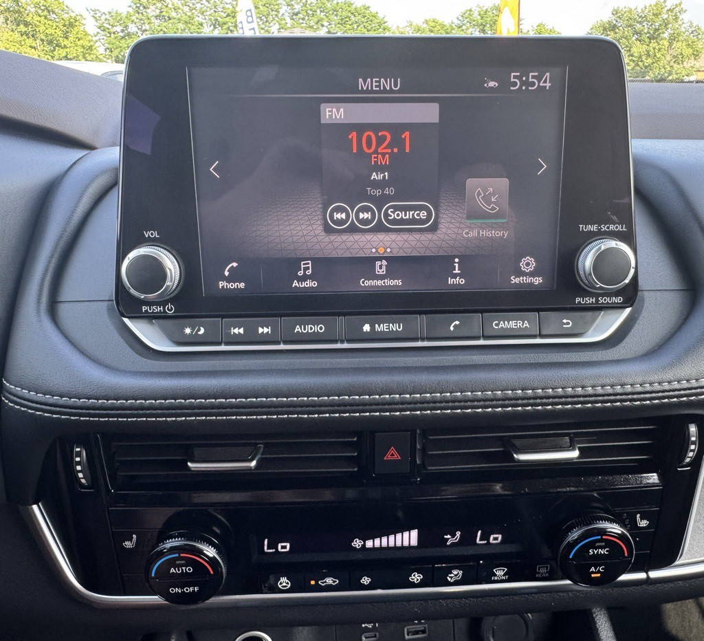 2021 Nissan Rogue Image 40