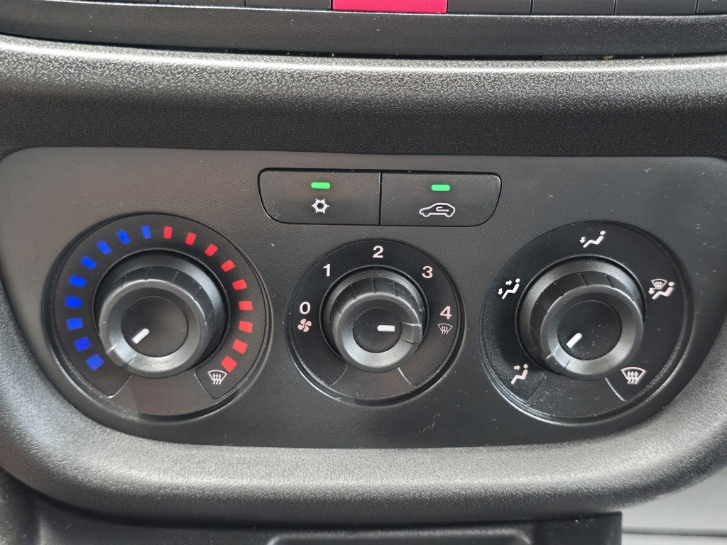 2021 RAM Promaster Image 21