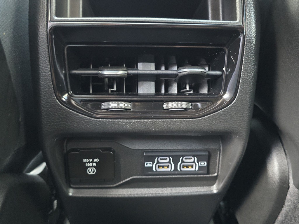 2022 Jeep Grand Cherokee Image 30