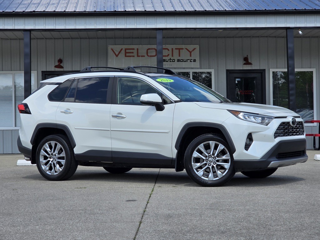 2019 Toyota Rav4 Image 1