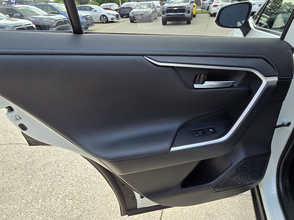 2019 Toyota Rav4 Image 20
