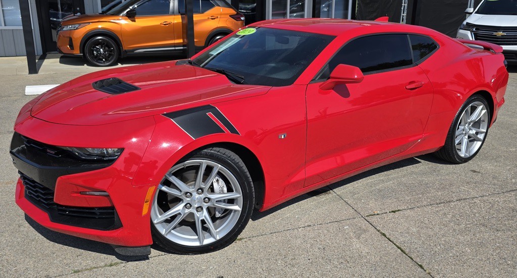 2019 Chevrolet Camaro Image 3