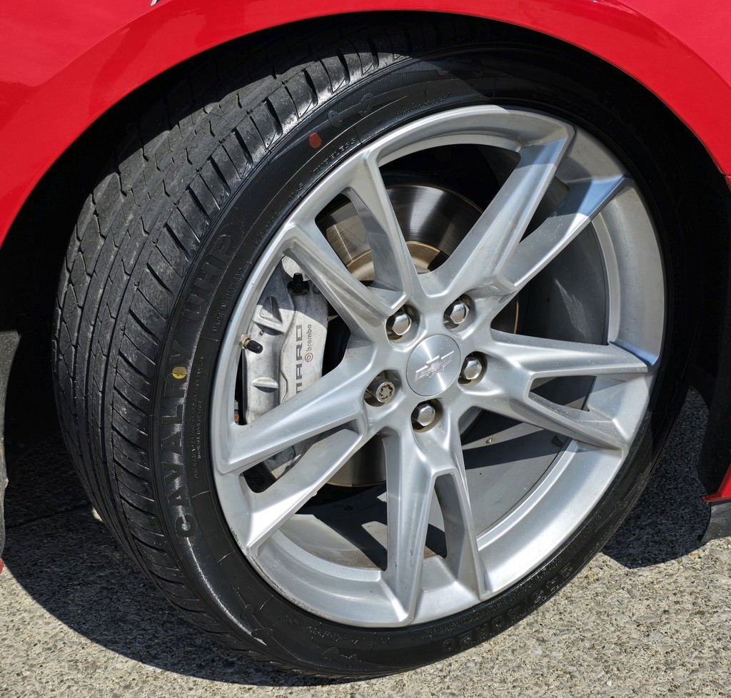 2019 Chevrolet Camaro Image 11