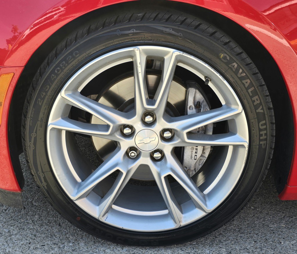 2019 Chevrolet Camaro Image 14