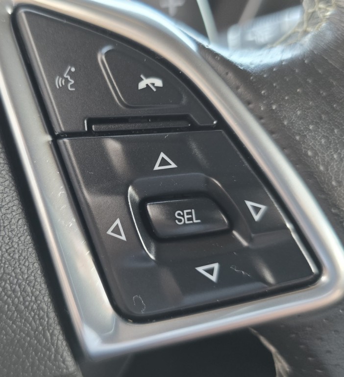 2019 Chevrolet Camaro Image 23