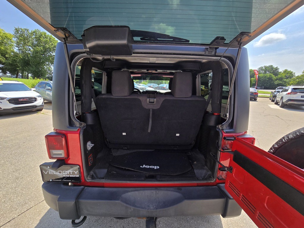 2014 Jeep Wrangler Image 12