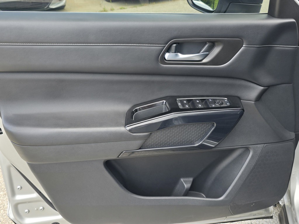 2022 Nissan Pathfinder Image 15