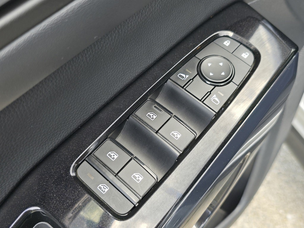 2022 Nissan Pathfinder Image 16