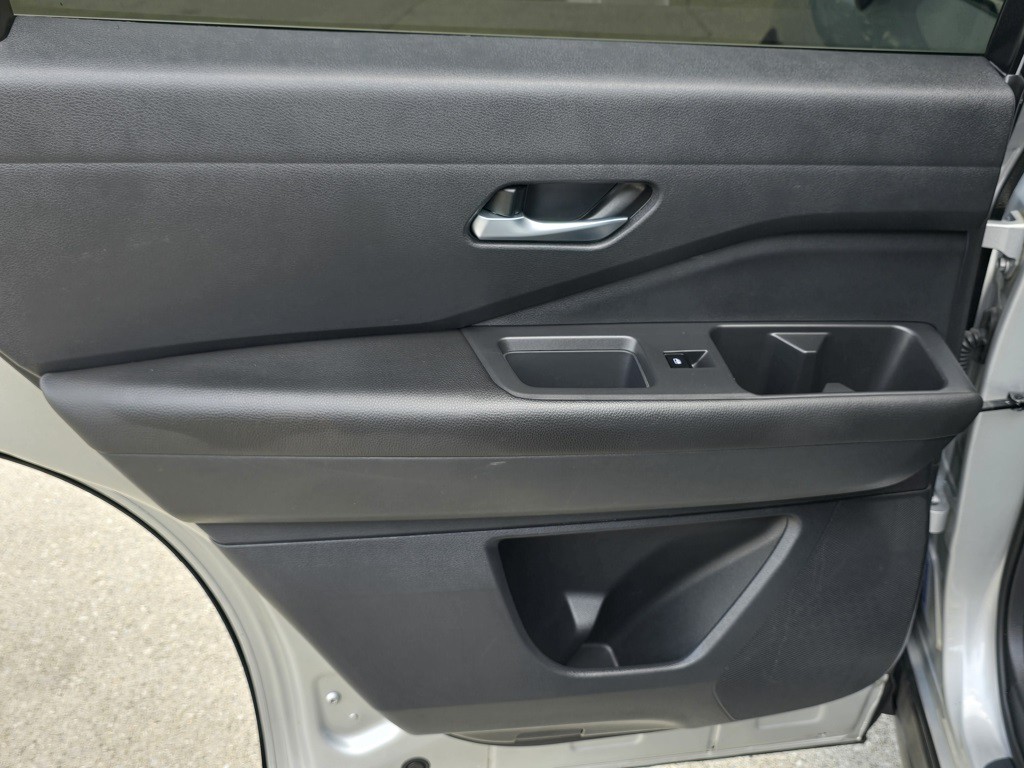 2022 Nissan Pathfinder Image 28