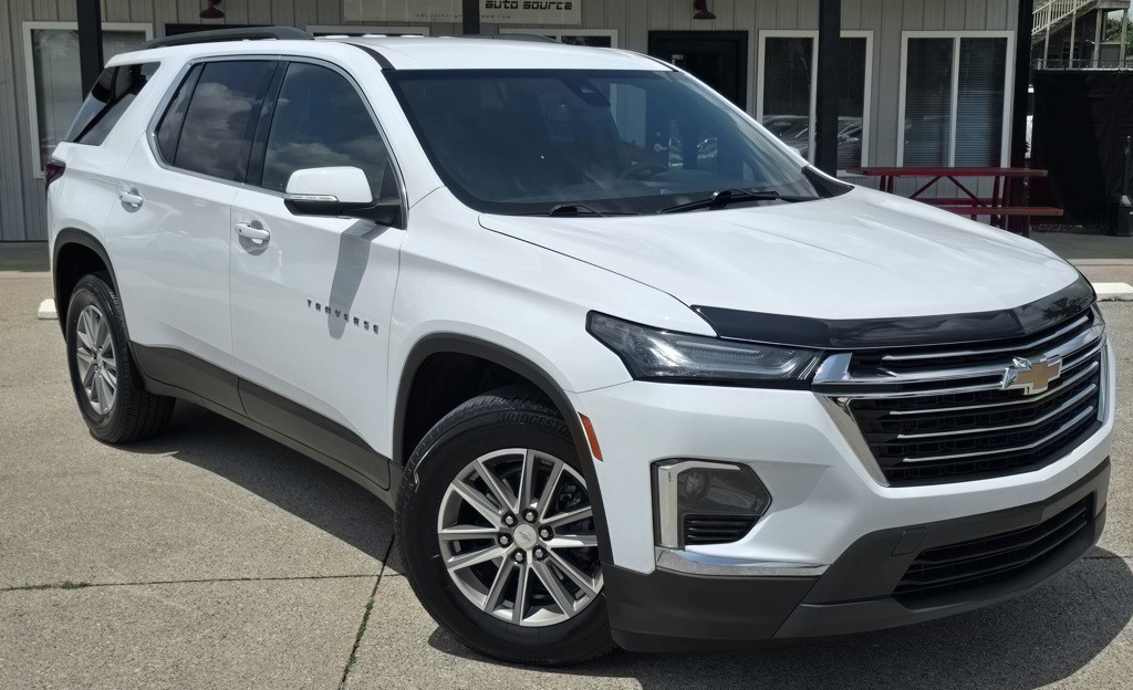 2023 Chevrolet Traverse Image 2