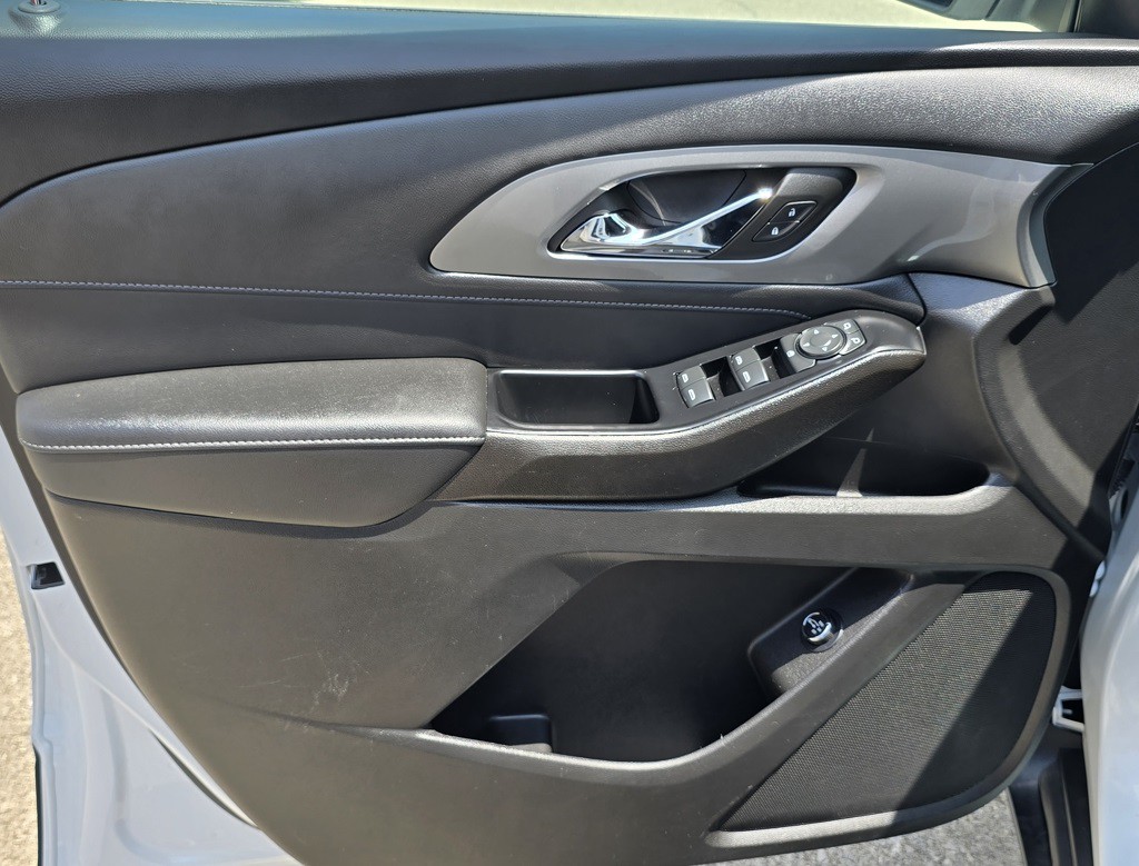 2023 Chevrolet Traverse Image 16
