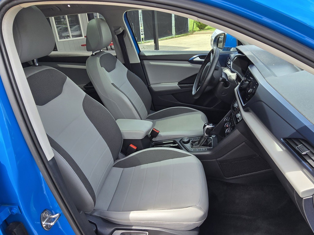 2022 Volkswagen Taos Image 32