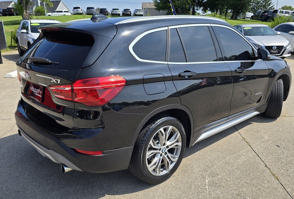 2017 BMW X1 Image 6