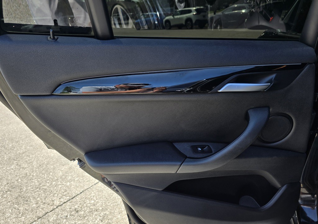 2017 BMW X1 Image 22
