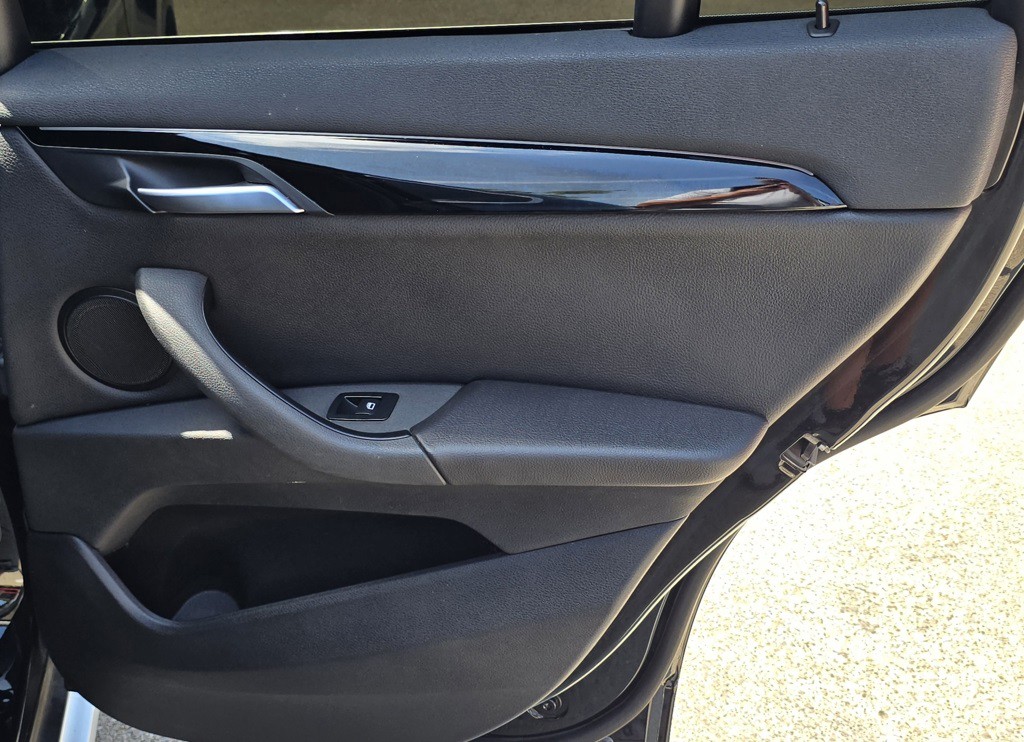 2017 BMW X1 Image 28