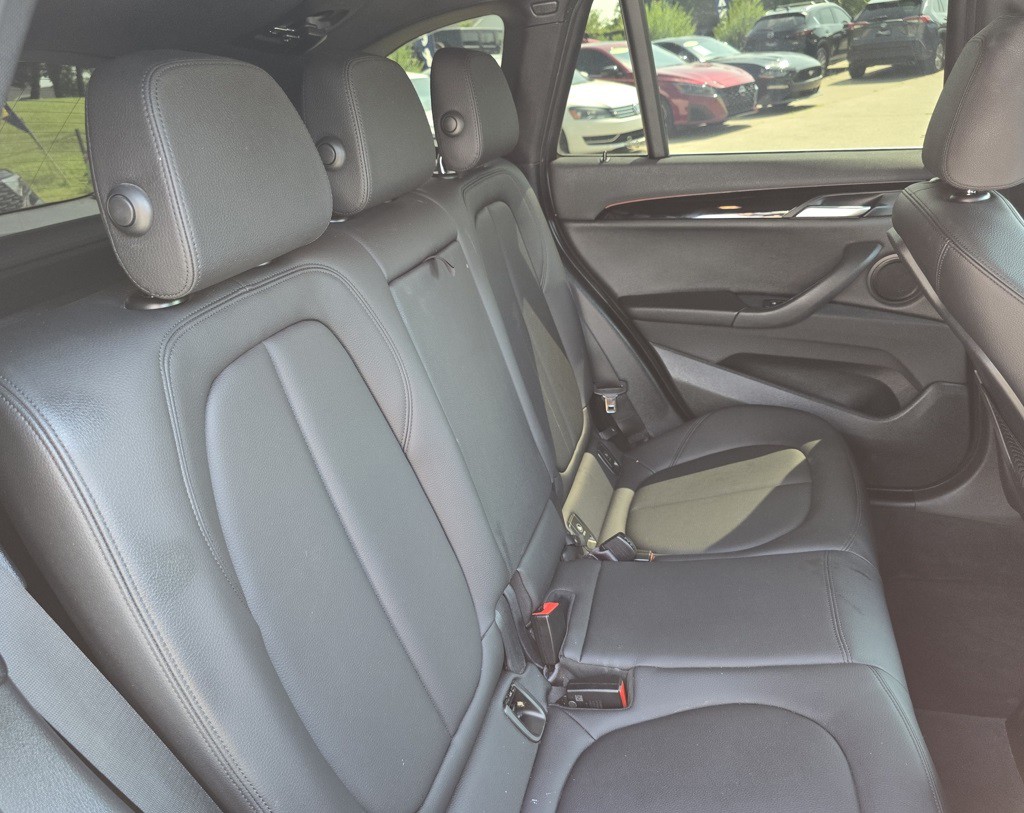 2017 BMW X1 Image 30