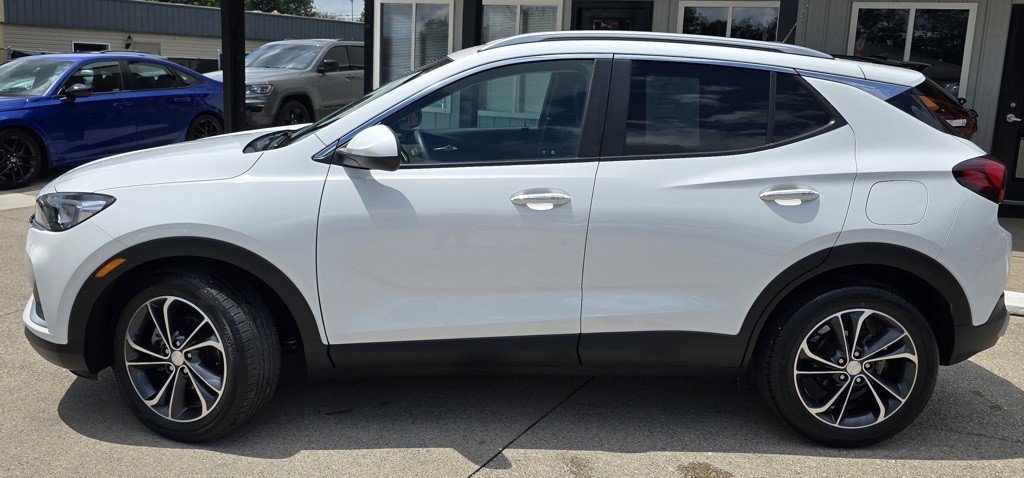 2022 Buick Enclave Image 5
