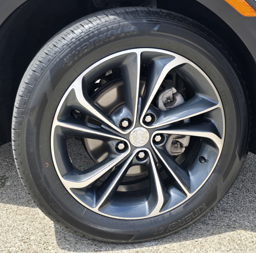 2022 Buick Enclave Image 10
