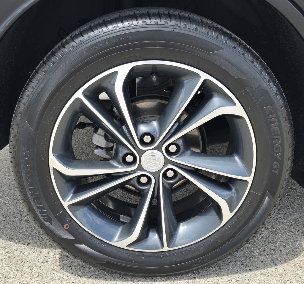 2022 Buick Enclave Image 11