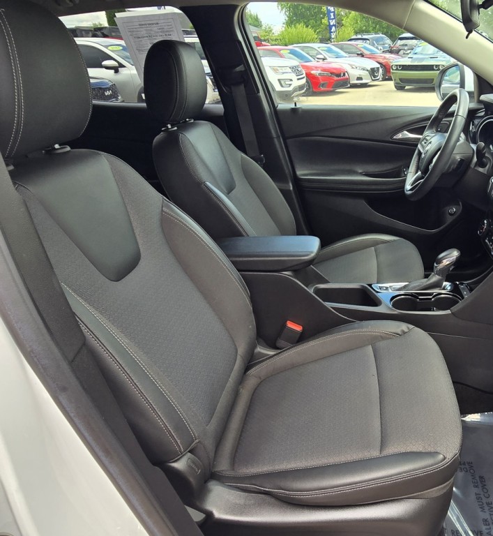 2022 Buick Enclave Image 21