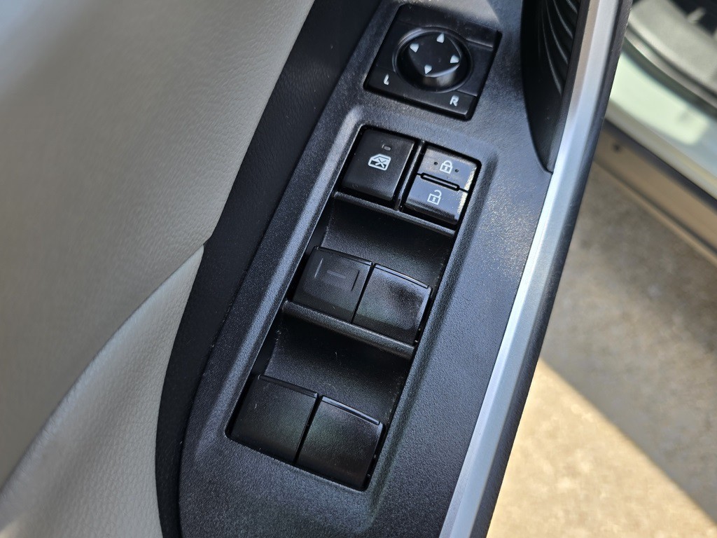 2021 Toyota Rav4 Image 17
