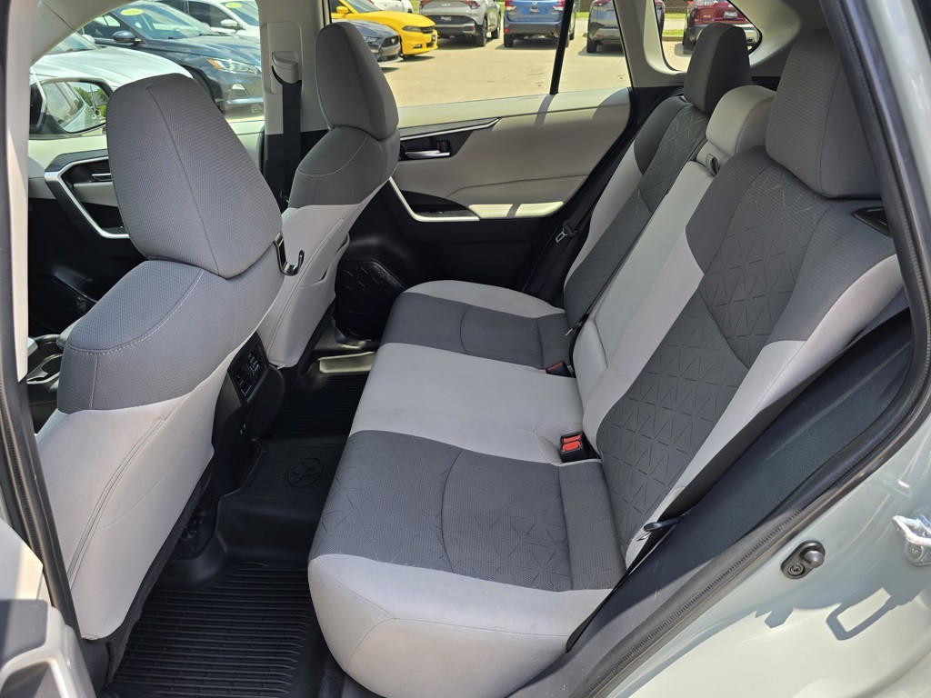 2021 Toyota Rav4 Image 28