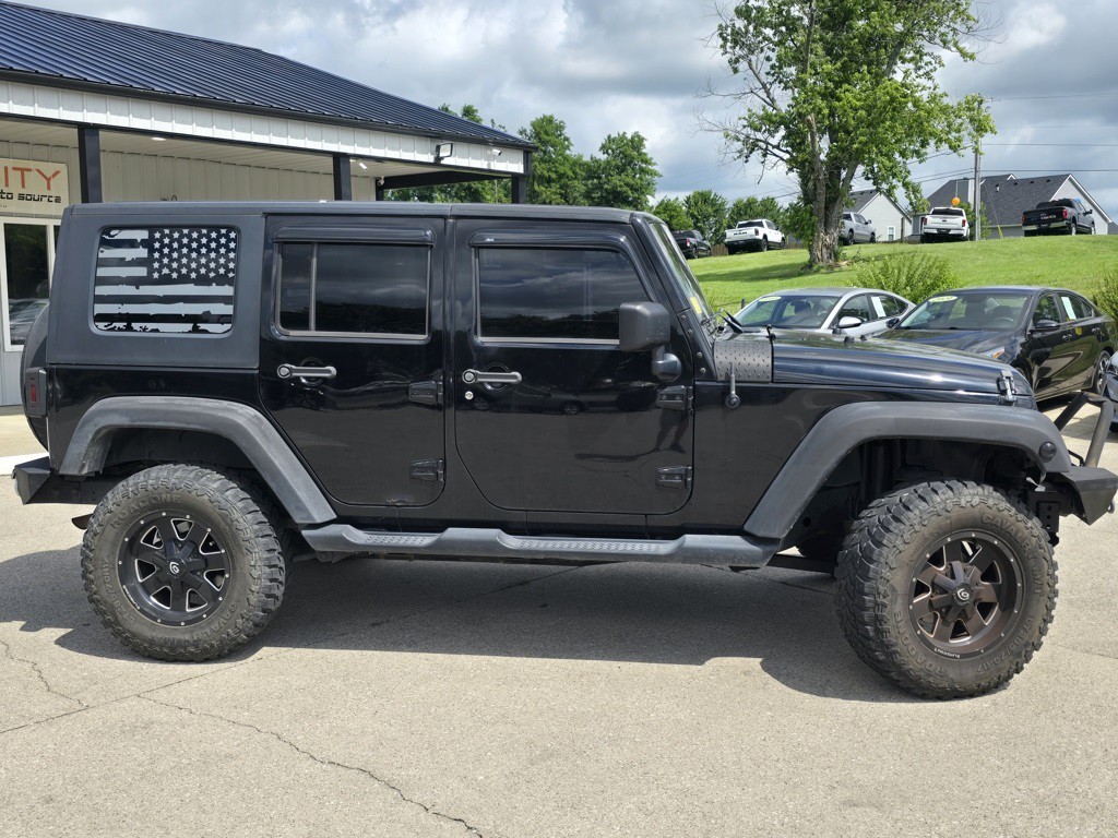 2007 Jeep Wrangler Image 2
