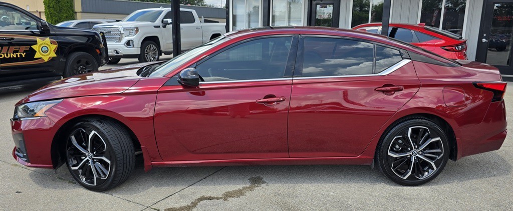 2024 Nissan Altima Image 5