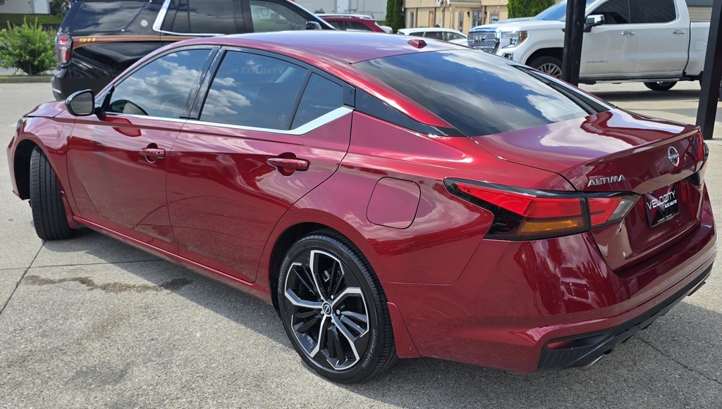 2024 Nissan Altima Image 7