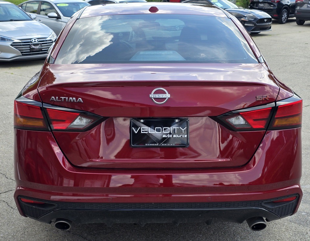 2024 Nissan Altima Image 8