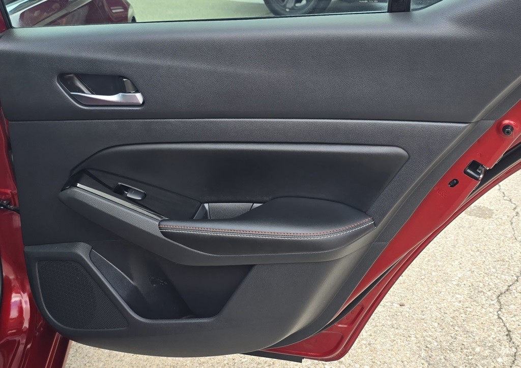 2024 Nissan Altima Image 37