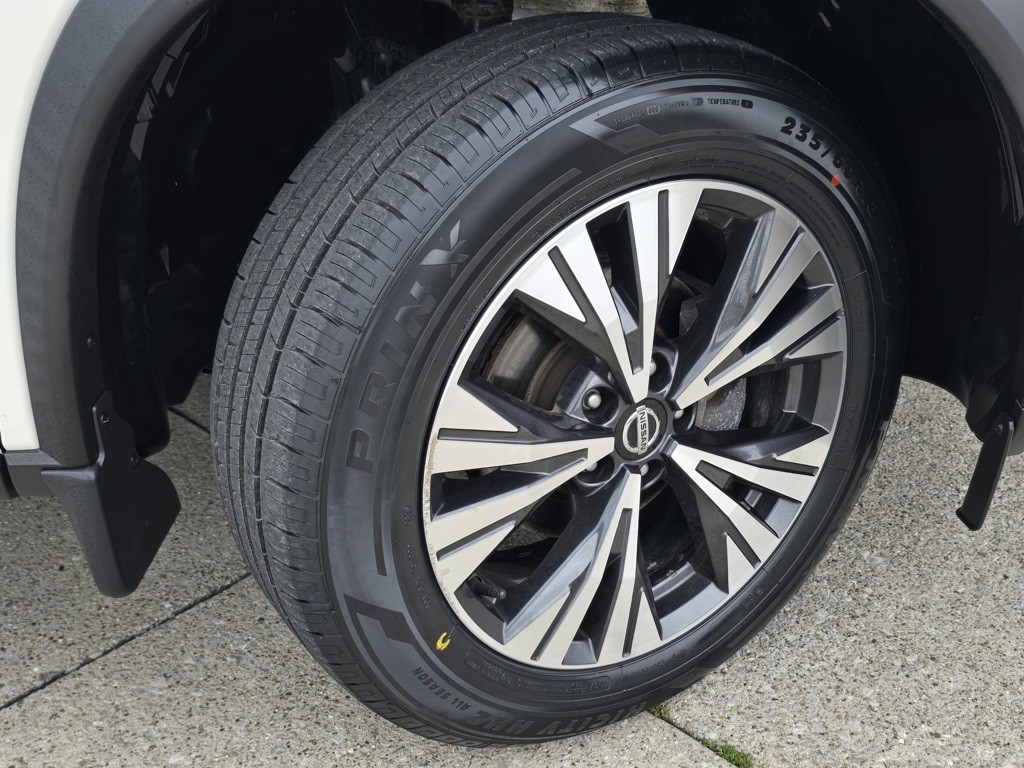 2021 Nissan Rogue Image 8