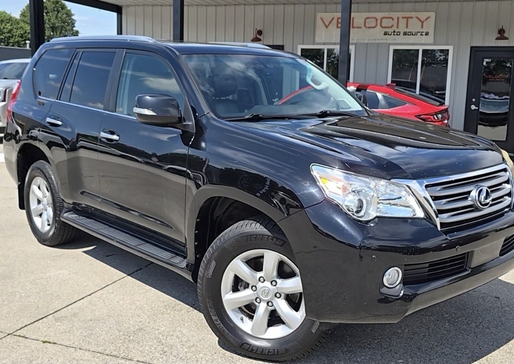 2010 Lexus GX Image 2