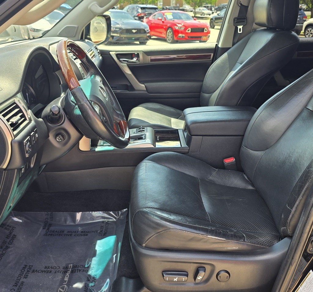 2010 Lexus GX Image 16